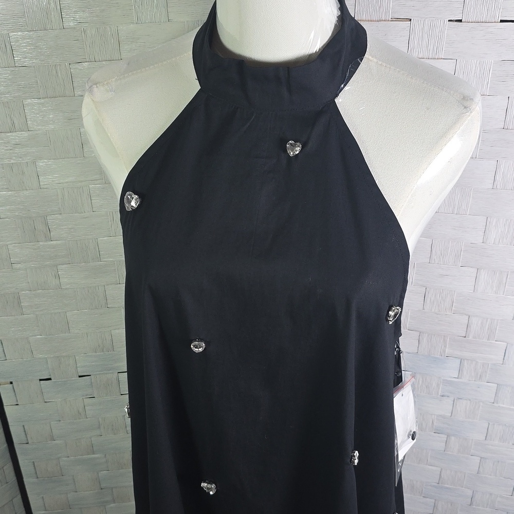 CeCe Black Dress with Elegant Details - Picture 4 of 7